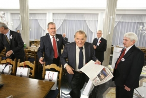 08.11.2014 r., konferencja Nasi w Sejmie i w Senacie, na fotografii, na pierwszym planie od lewej: Edward Nowak, Jan Wyrowiński, Henryk Wujec, Jerzy Dyner, fot. M. Józefaciuk