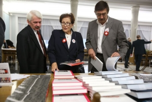 08.11.2014 r., konferencja Nasi w Sejmie i w Senacie, na fotografii od lewej Jerzy Dyner Maria Dmochowska, Jerzy Tokarczyk, fot. M. Józefaciuk