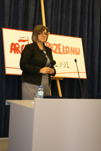 9.06.2011 r.; prezentacja projektu Archiwa Przełomu 1989 -1991; na fotografii Ewa Polkowska; foto. Justyna Orysiak