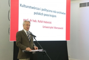 23.06.2015 r., V seminarium „Archiwa Przełomu 1989-1991”, na fotografii Rafał Habielski, fot. Michał Józefaciuk