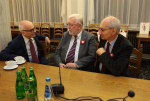 08.11.2014 r., konferencja Nasi w Sejmie i w Senacie, na fotografii od lewej: Jan Lityński, Jerzy Stępień, Jerzy Zdrada, fot. K. Czerwińska