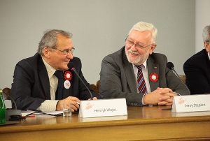 08.11.2014 r., konferencja Nasi w Sejmie i w Senacie, na fotografii od lewej: Henryk Wujec, Jerzy Stępień, fot. M. Józefaciuk