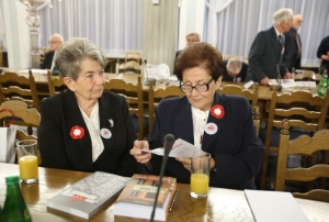 08.11.2014 r., konferencja Nasi w Sejmie i w Senacie, na fotografii od lewej: Adela Dankowska, Maria Dmochowska, fot. M. Józefaciuk