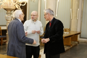 19.01.2013 r.; spotkanie opłatkowe OKP; na fotografii od lewej: Bohdan Pilarski, Jacek Pająk, Robert Kubaś; foto. Justyna Orysiak, Robert Kubaś